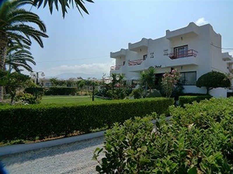Altis Hotel มาเลีย ภายนอก รูปภาพ